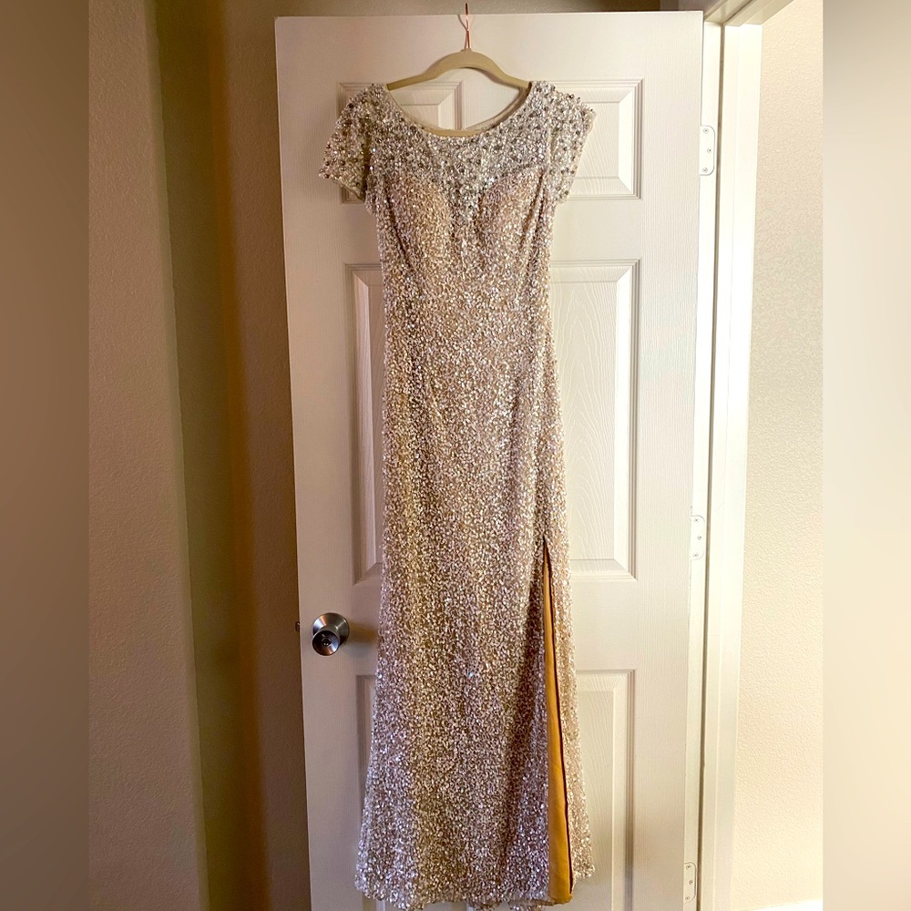 Beautiful sequin short sleeve dress